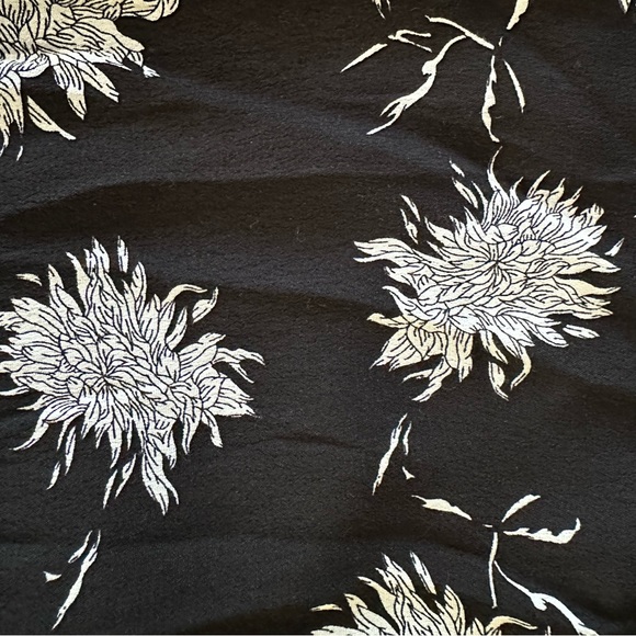 NWT Fansilanen Black Floral Button Down Tie Waist Midi Dress Size L - Picture 5 of 10